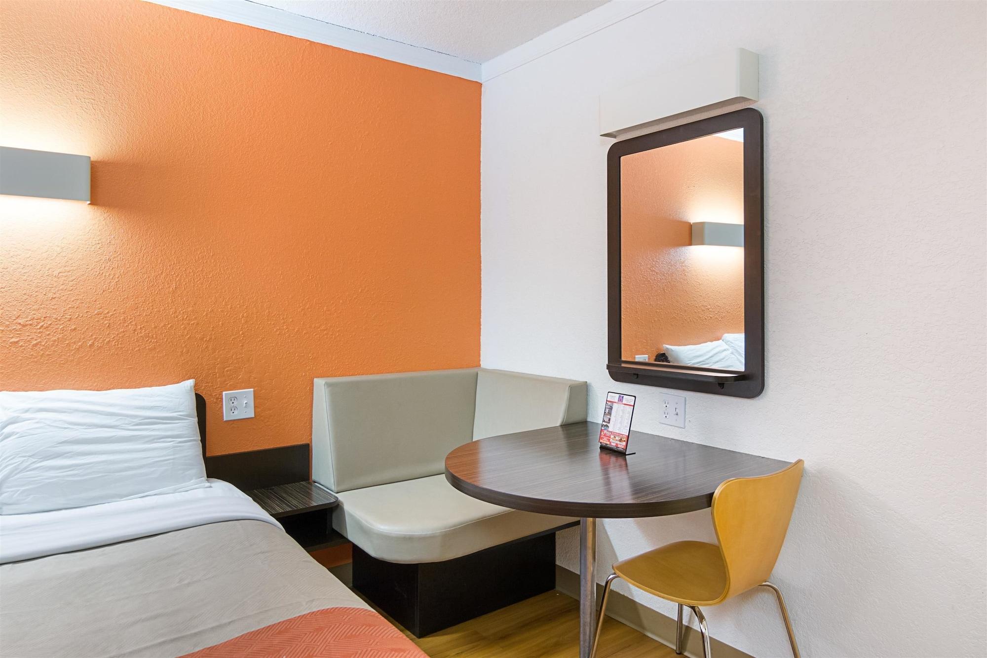 Motel 6-Tampa, Fl - Fairgrounds Heartland Ngoại thất bức ảnh